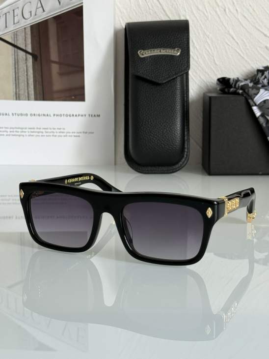 Picture of Chrome Hearts Sunglasses _SKUfw73375259fw